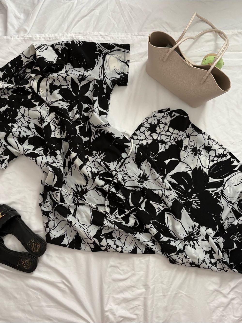 American Vintage Black and White Floral Maxi Dress